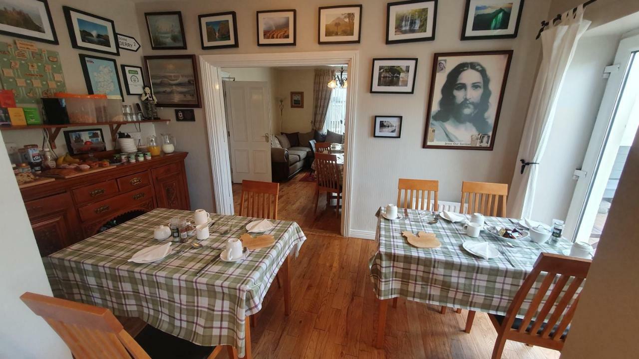Rose Park House Bed & Breakfast Лъндъндери Екстериор снимка